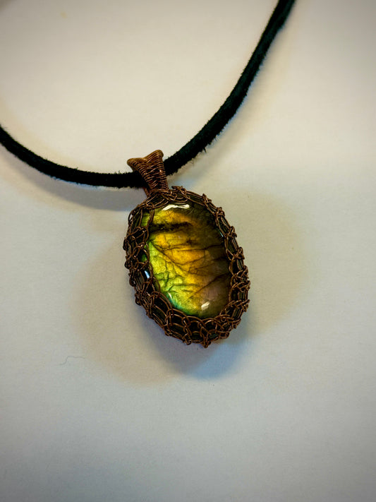 Necklace (Purple Flash Labradorite)