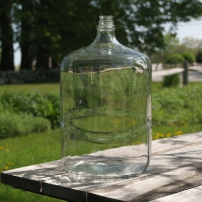 Italian 6.5 Gallon Threaded Neck Glass Carboy